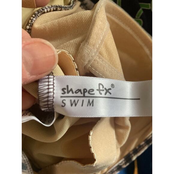 Shape FX Animal Print One Piece Swimsuit, Size 20W - Picture 4 of 6